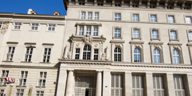 vollspaltenboden klage 1.PNG