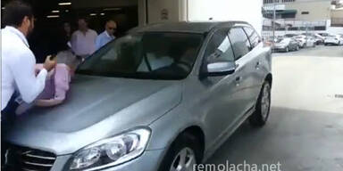 "Selbstfahrender" Volvo &uuml;berf&auml;hrt Autotester