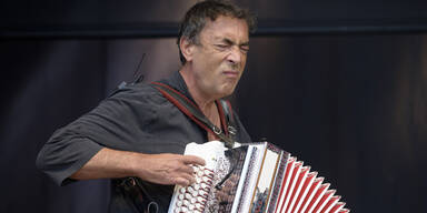 Hubert von Goisern solidarisiert sich mit Ambros und Co.