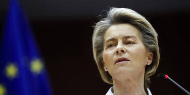 Von der Leyen erhöht Druck: Hersteller "müssen liefern"