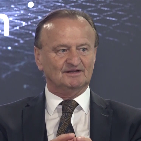 VTA CEO Kubinger präsentiert Weltneuheit