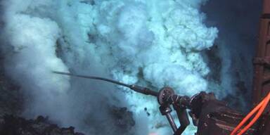 Unterwasser-Vulkan bei Ausbruch gefilmt