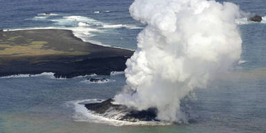 Vulkan hat eine neue Pazifik-Insel geboren