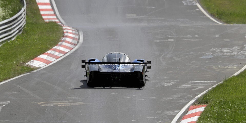 VW ID. R knackt Nürburgring-Rekord