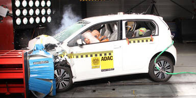 Crashtest: E-Auto genauso sicher wie Benziner