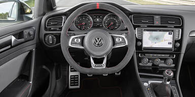 Golf GTI Clubsport vs. Golf GTI Pirelli 