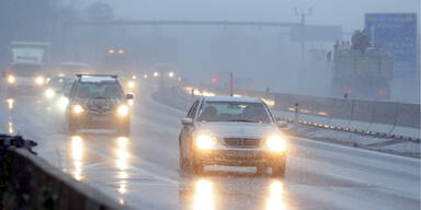 Neuschnee: Stromausfall und Crashs