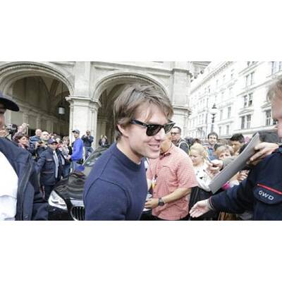 Der Superstar liebt das Bad in der Fanmenge