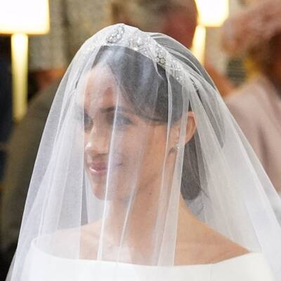 Meghan & Harry im Jaguar