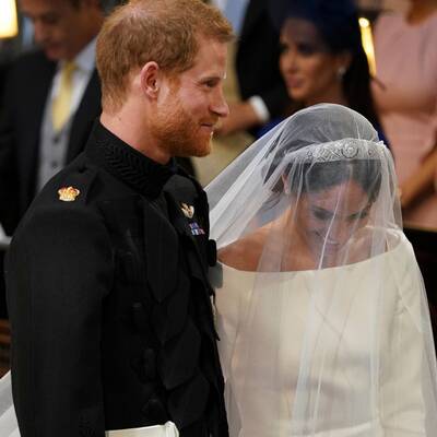 Meghan & Harry im Jaguar