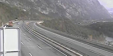 Neuschnee: Stromausfall und Crashs