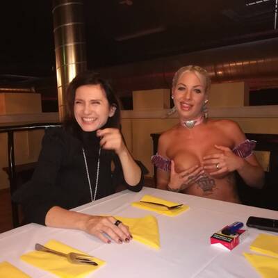 Nächster Nackt-Aufreger von Star-Anwältin