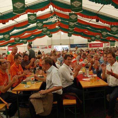 NEOS-Wahlkampfgeschenke