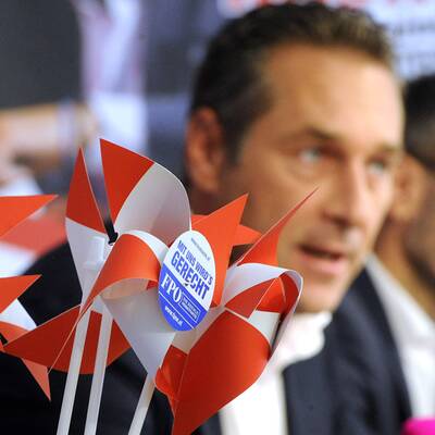 NEOS-Wahlkampfgeschenke