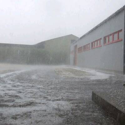 Heftige Unwetter nach Rekord-Hitze