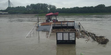 30.000 Helfer im Dauereinsatz 