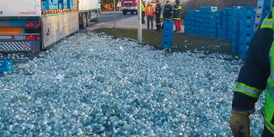 Kreisverkehr mit  Mineralwasser geflutet