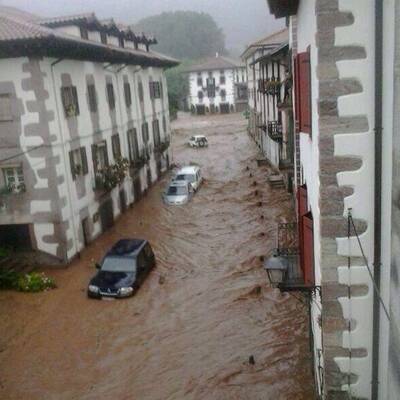 Pamplona unter Wasser