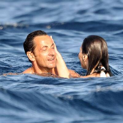 Hier planscht Präsident Sarkozy