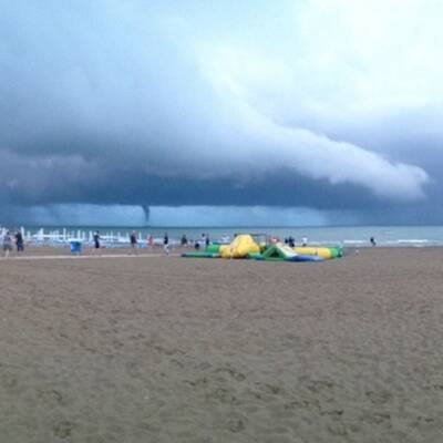 Angst und Staunen am Strand