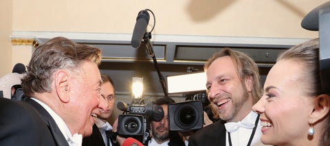 Lugner: Bussi-Show nach ORF-Eklat