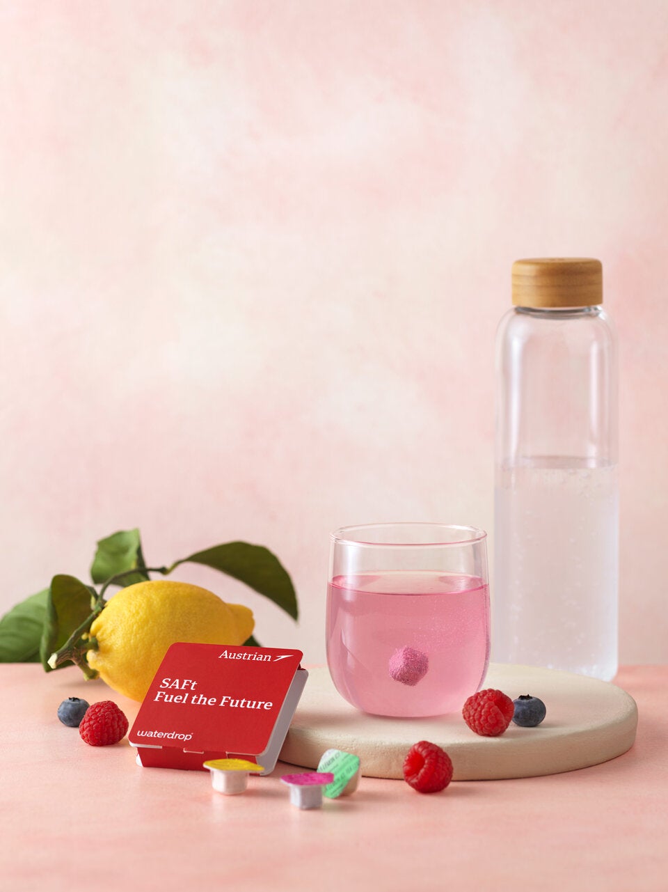 waterdrop hebt ab: Austrian Airlines bringt Getränkewürfel an Bord