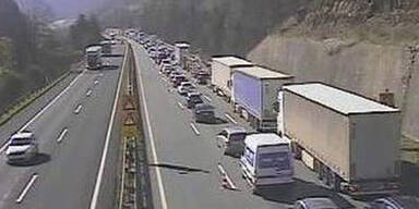 Stau-Chaos: Hier schl&auml;gt der Osterreiseverkehr voll zu