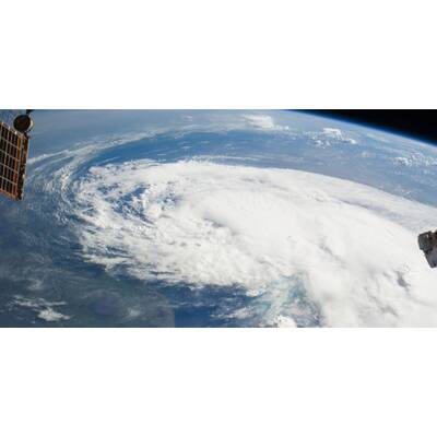 Wann trifft Arthur auf Land?