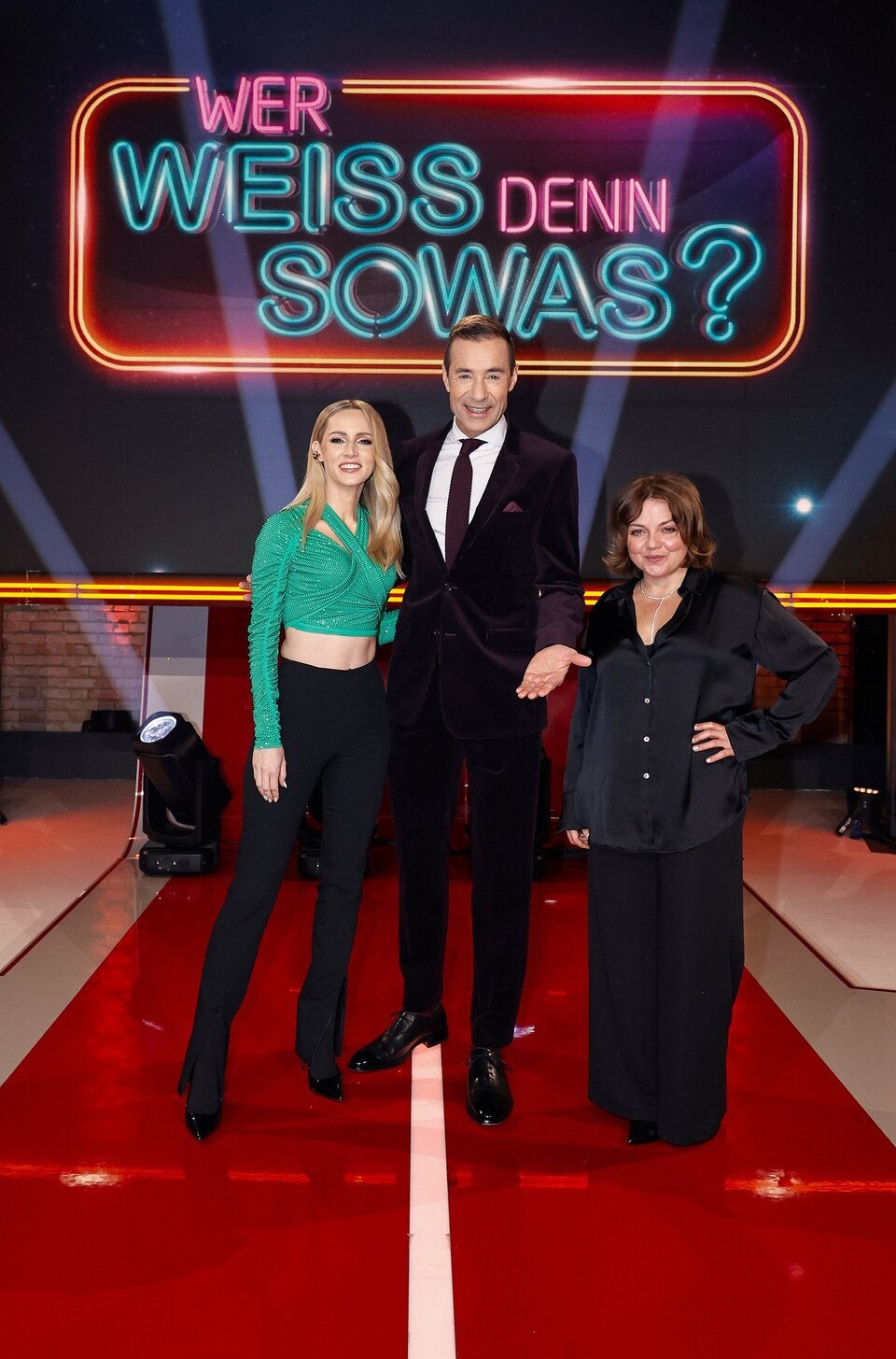 Kai Pflaume mit Melissa Naschenweng und Annett Louisan  