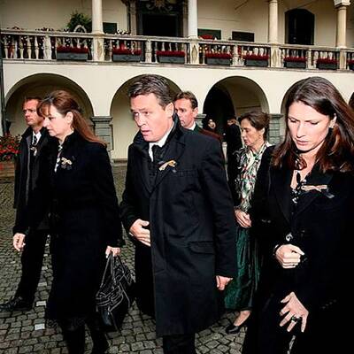 Politik und Prominenz trauern um Haider