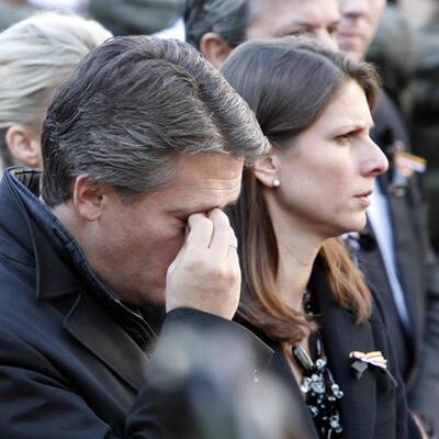 Politik und Prominenz trauern um Haider