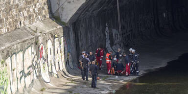 Mann stürzt von Pilgrambrücke 