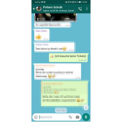 Blaue Häkchen in Gruppenchats aufschlüsseln