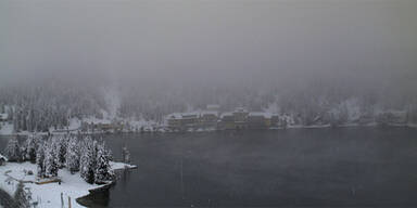 Halber Meter Neuschnee in den Bergen