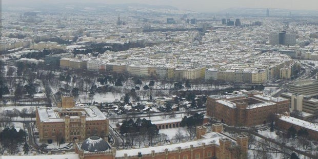 Schnee legt das Land lahm