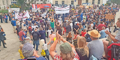 Anti-Corona-Ma&szlig;nahmen: "Gro&szlig;demo" mit 3.000 Teilnehmern in Wien