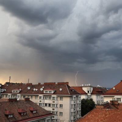 Gewitterwolken über Wien