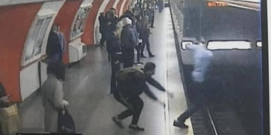 &Uuml;berwachungskamera zeigt U-Bahn-Schubser in U3