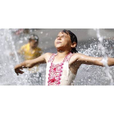 Wiener Kinder suchen Abkühlung