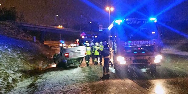 LIVE-Ticker: Unfall-Chaos durch Glätte und Schnee
