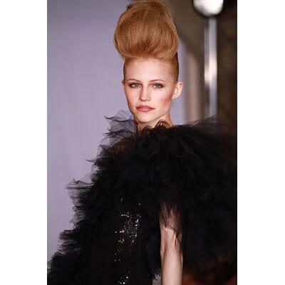 Paris Fashion Days, Precollections F/S 2011