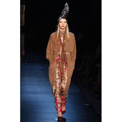 Paris Haute Couture Week, H/W 2010