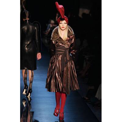 Paris Haute Couture Week, H/W 2010