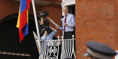  Assange klagt Hexenjagd an