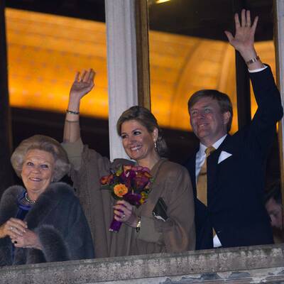 Royales Aufgebot zur Krönung