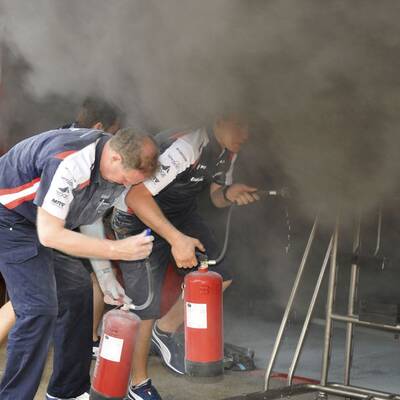 F1: Feuer in der Williams-Box