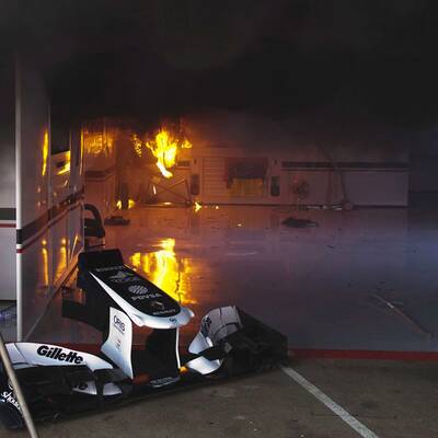 F1: Feuer in der Williams-Box