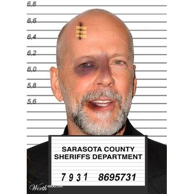 Promis hinter Gitter