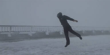 175-km/h-Sturm l&auml;sst Meteorologen fliegen