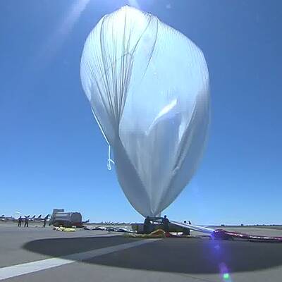 Wegen Windes wurde Baumgartners Sprung abgebrochen.